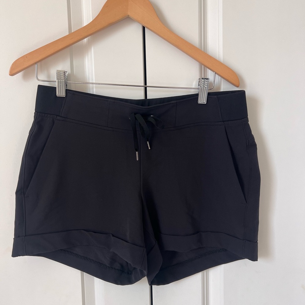 Athleta Black Women's Athletic Shorts